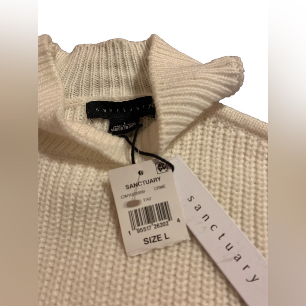 NWT Synchrony cable knit sweater/Large/100% Acrylic/peek-a boo shoulder